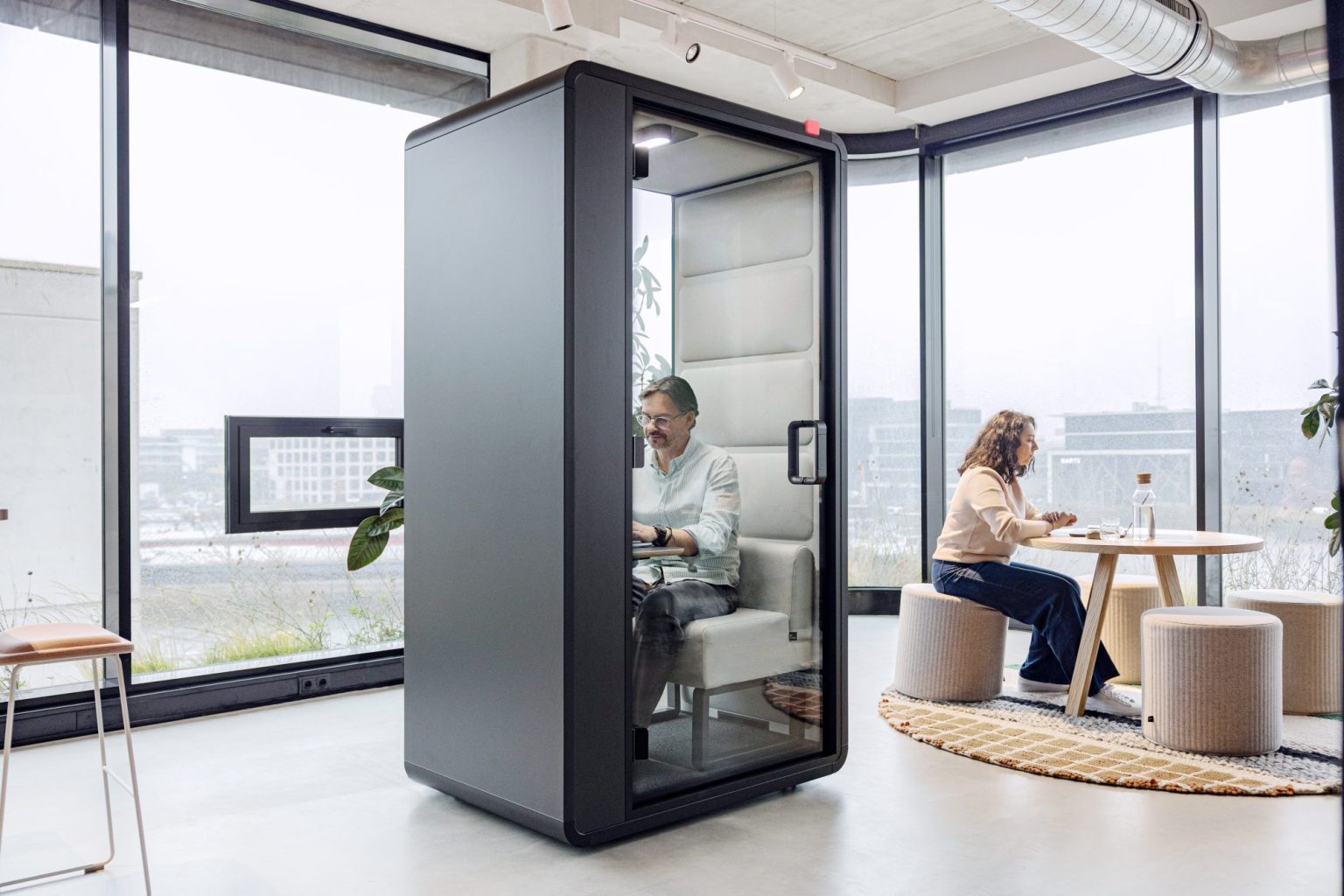Hushfree S Hybrid acoustic pod